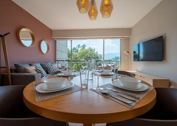 Casa de férias Capitalia Modern 1br Near Torre Porsche & Gym
